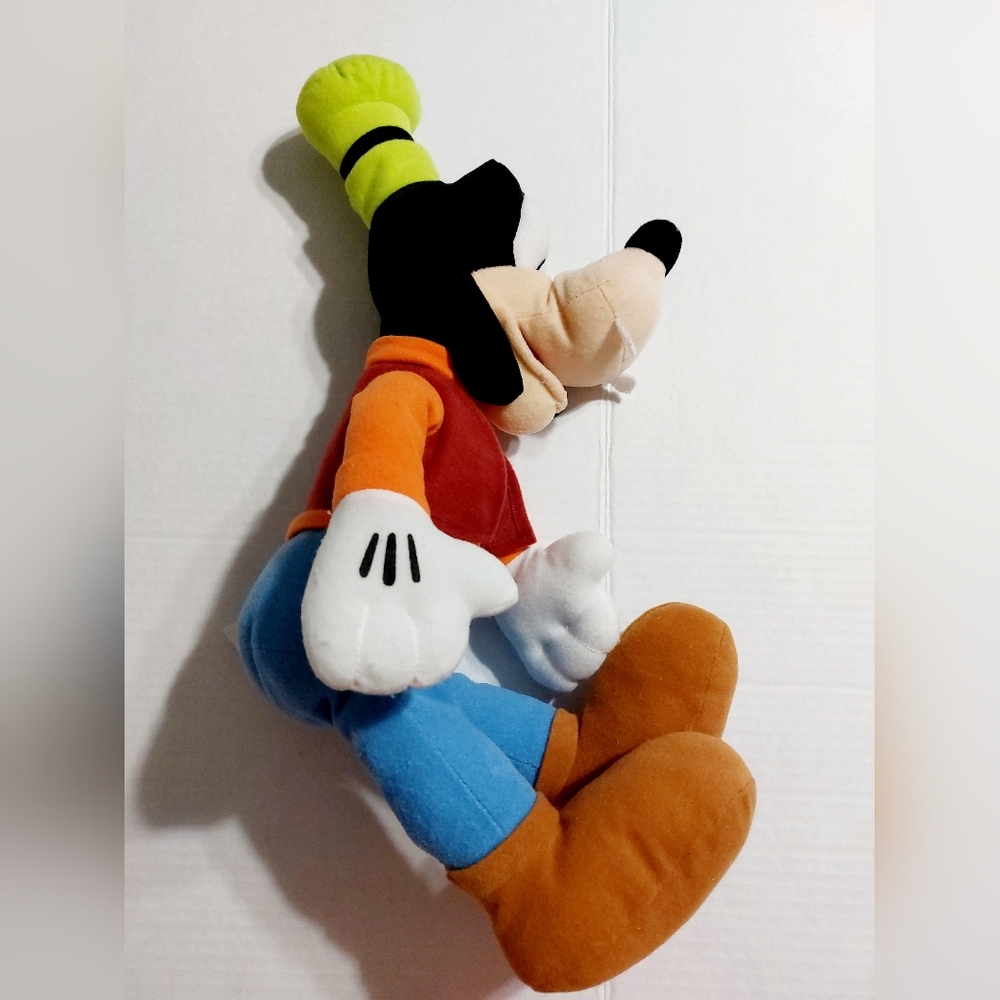 Disney Store Goofy‎ Plush Soft Stuffed Animal Embroidered 20" with clothes - Picture 6 of 6